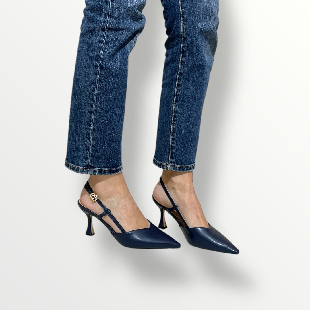 Chanel in pelle blu navy di MIABELLE MB47 blu