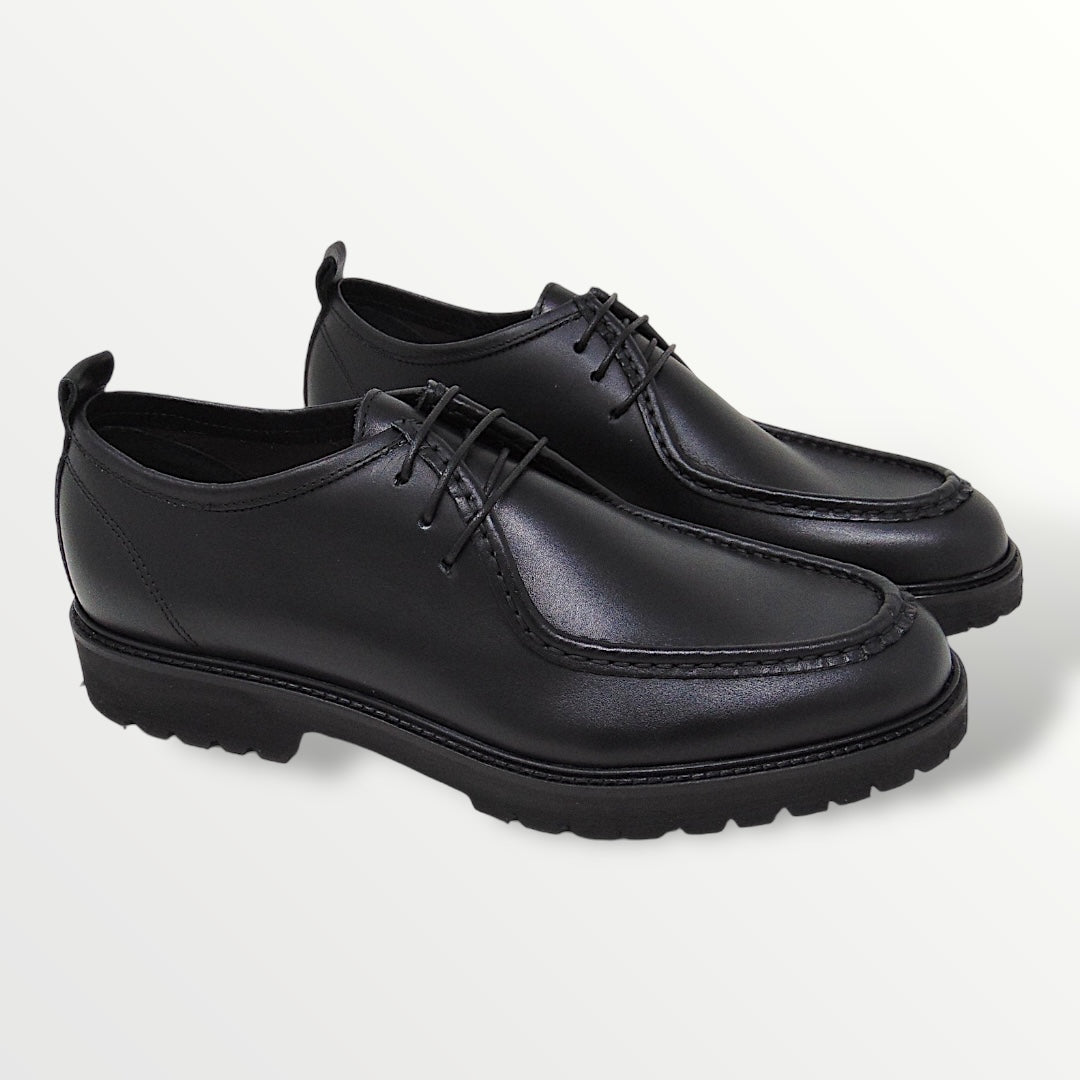 Ingegnere in pelle nero