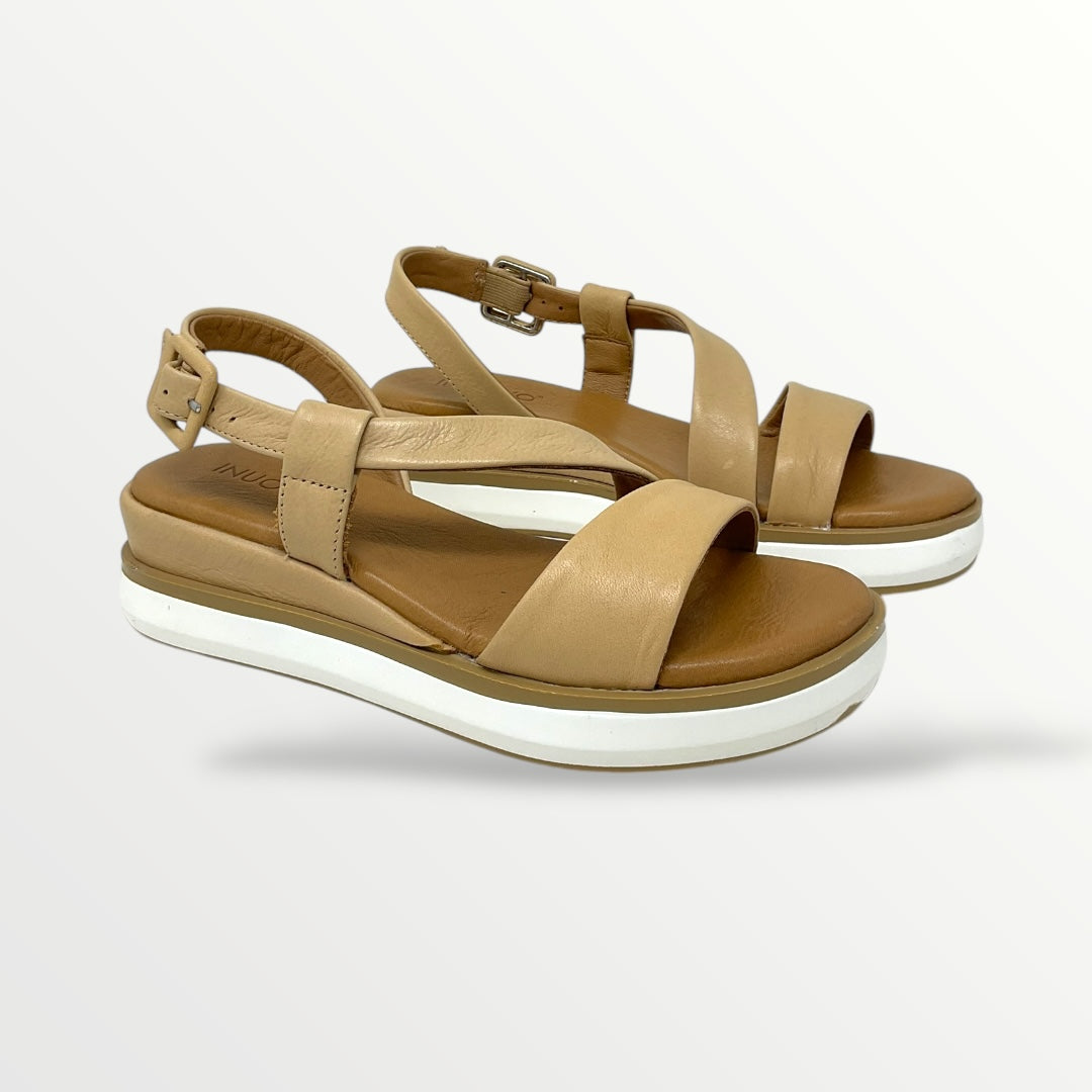 Sandalo INUOVO in pelle beige 113060