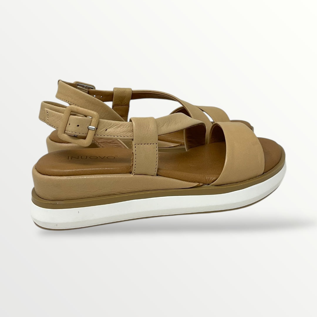 Sandalo INUOVO in pelle beige 113060