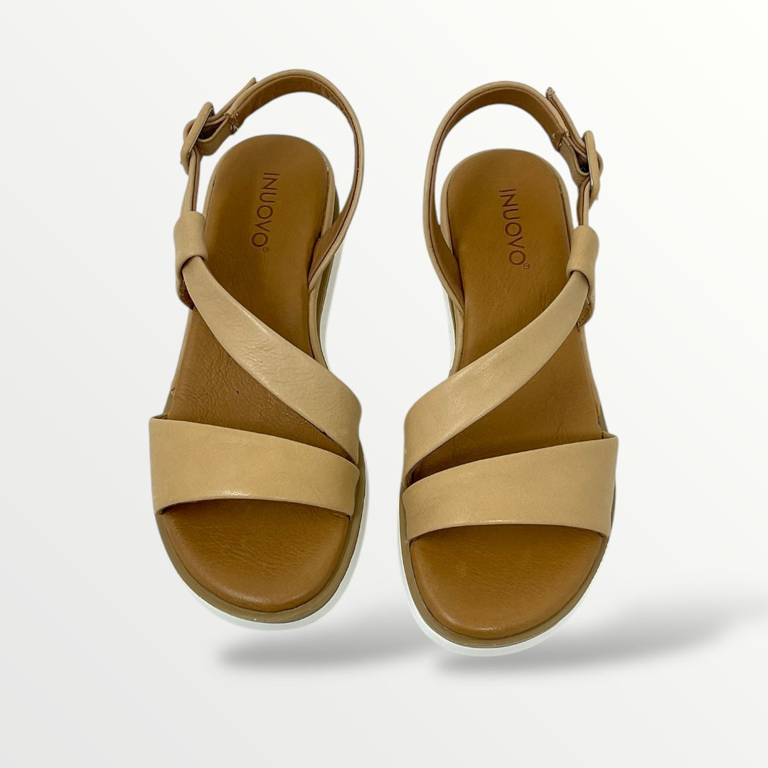 Sandalo INUOVO in pelle beige 113060