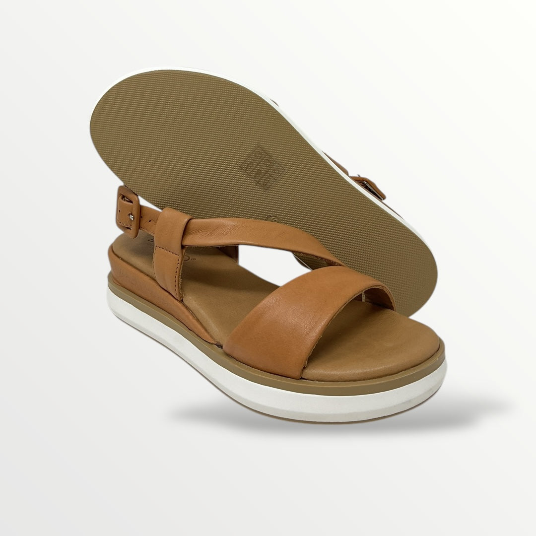 Sandalo INUOVO in pelle cuoio 113060