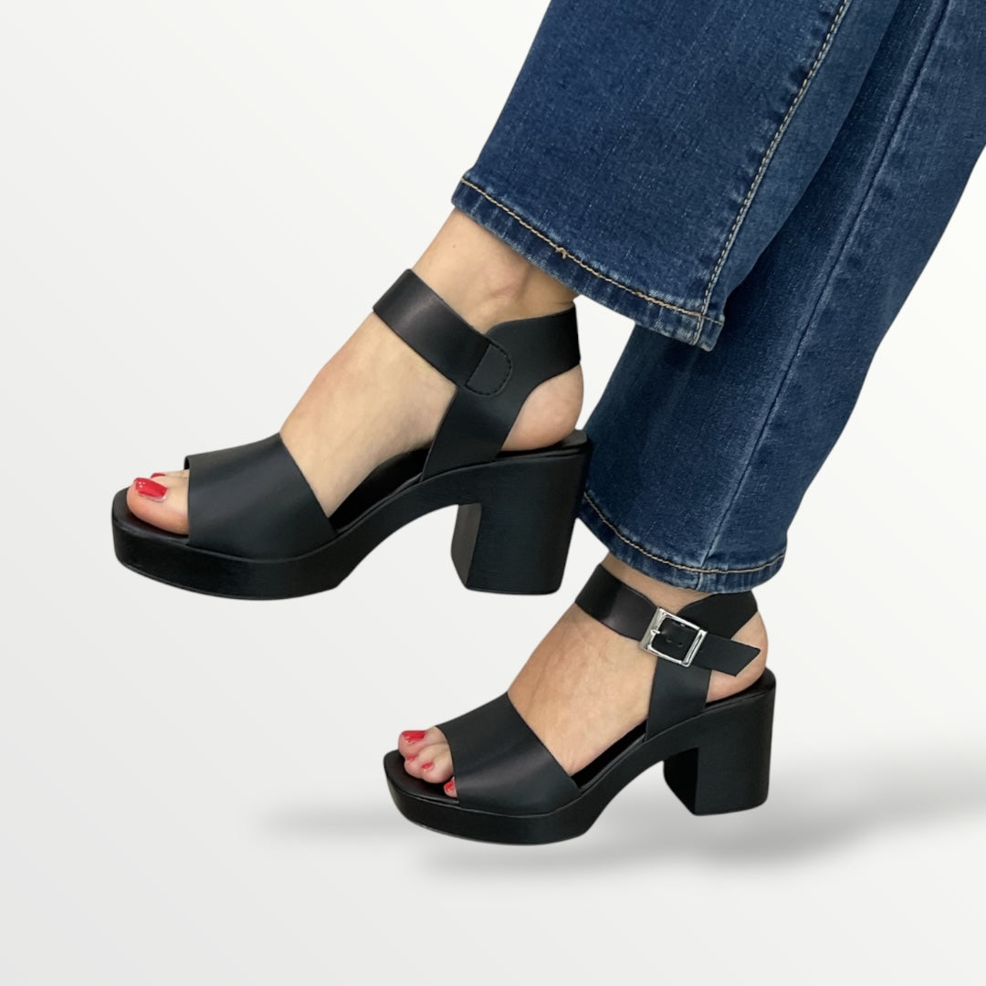 Sandalo in pelle nero pregunta donna 2517104 002