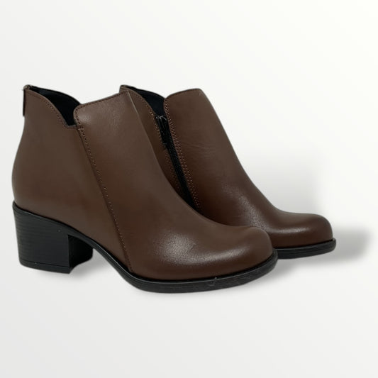 Tronchetto pelle marrone tacco 4cm